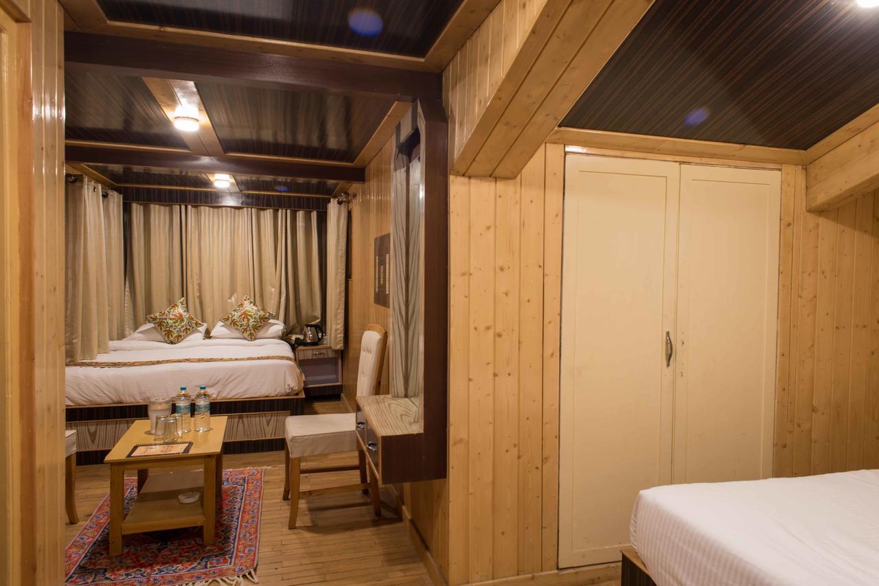 Hotel Imperial Resorts Sonāmarg 外观 照片