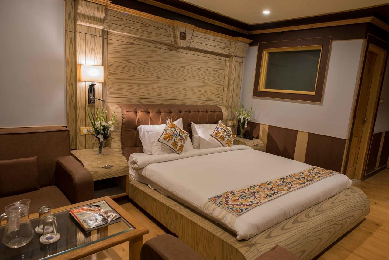 Hotel Imperial Resorts Sonāmarg 外观 照片